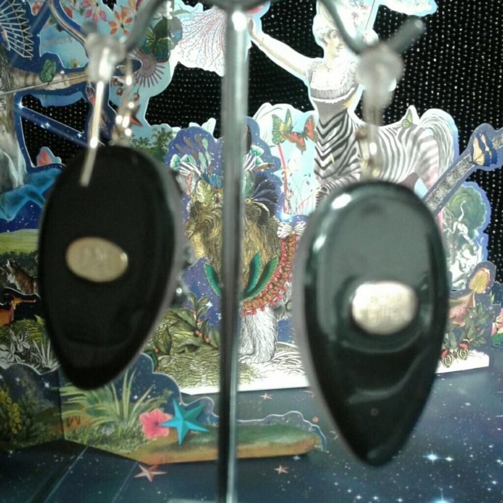 Alexis Bittar burgundy lucite Teardrop Earrings w/ crystals in gunmetal setting - Picture 6 of 7